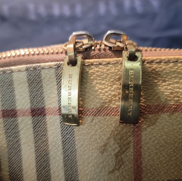 Burberry Haymarket Alma style bag with shoulder strap - Picture 3 of 6